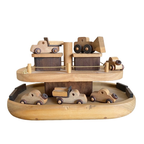 TUCKER TOYS Vintage Wooden Ferry Boat with Wheels and 6 Trucks/Cars Playset USA - Picture 3 of 17